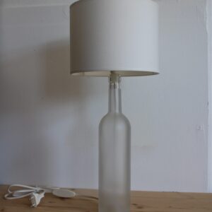 Lampe bouteille blanche
