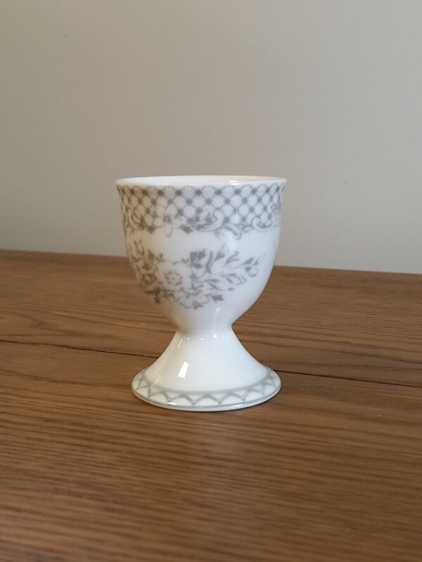 Coquetier à motifs gris