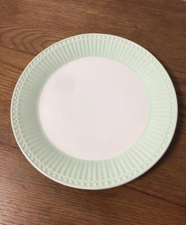Assiette plate vert pâle