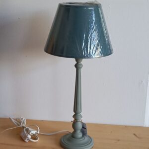Lampe patinée vert d'eau