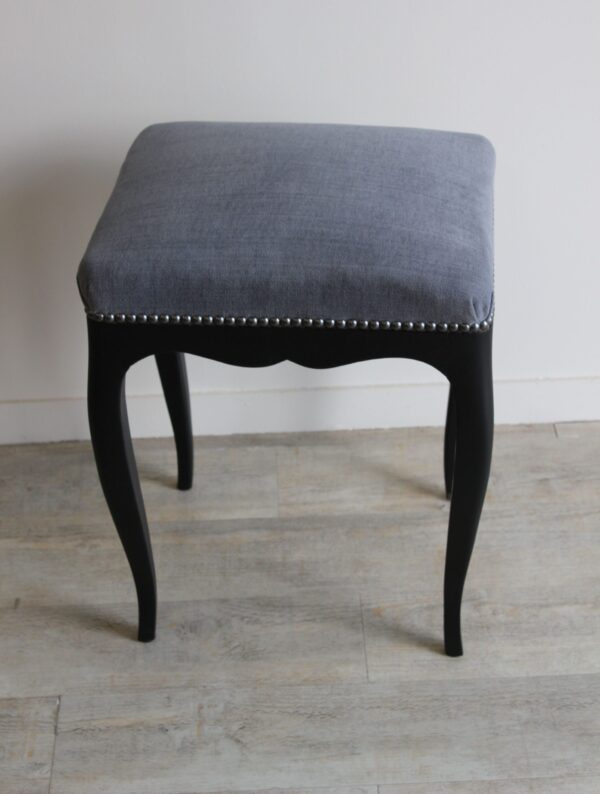 Tabouret patiné noir